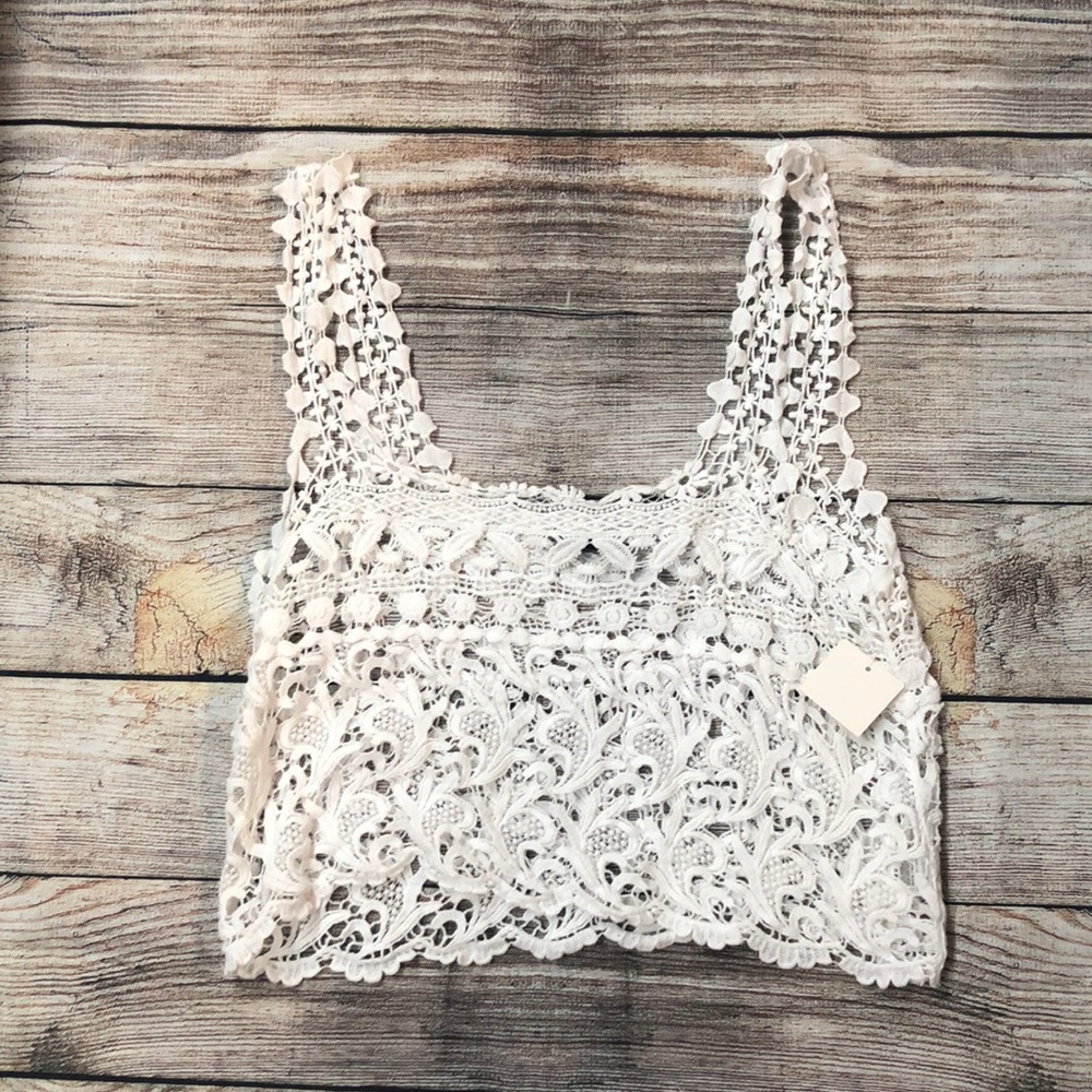 Dulcie large white ladys top